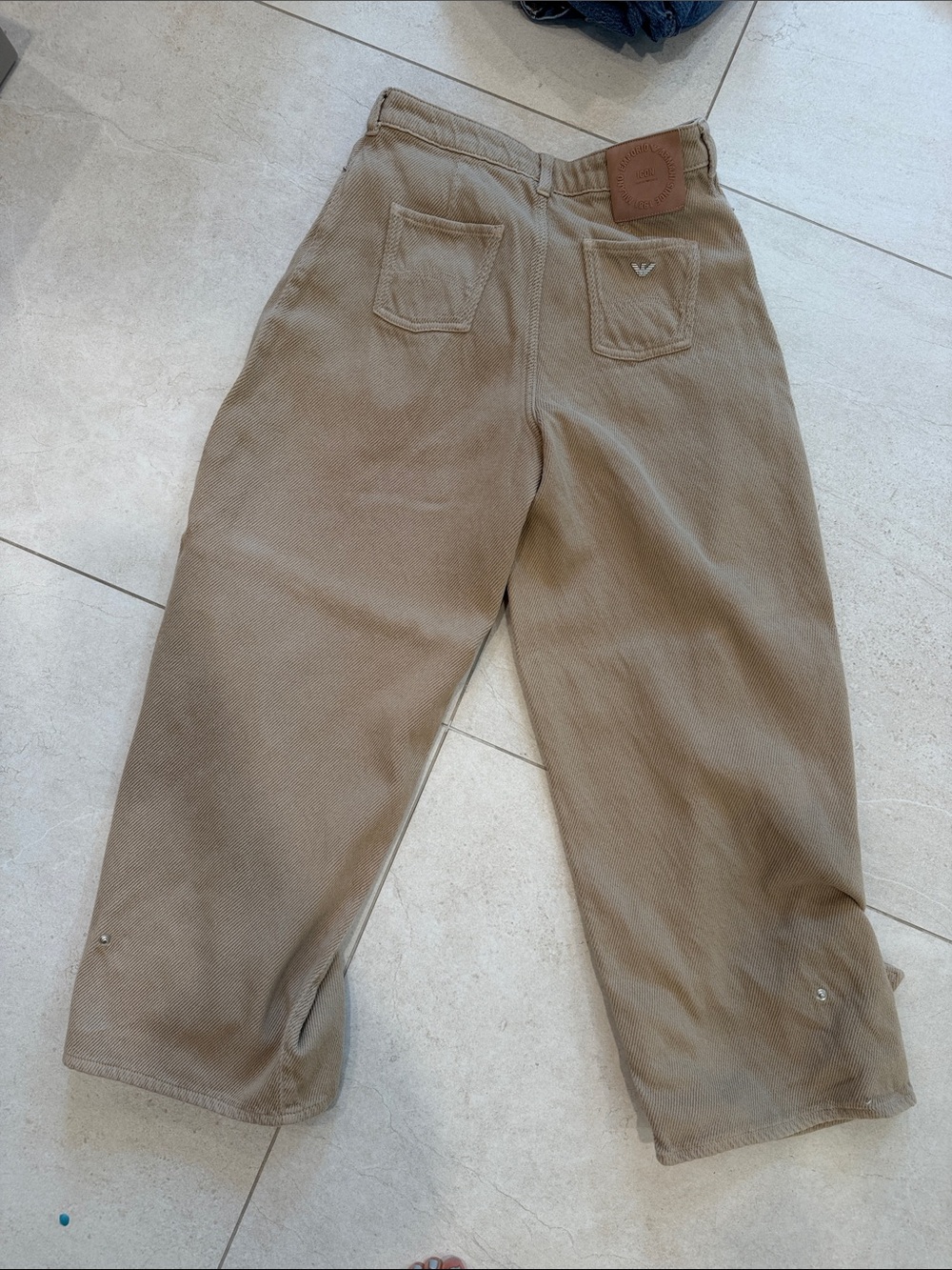 Emporio Armani Beige Wide-Leg Corduroy Cropped Pants - Picture 5 of 6